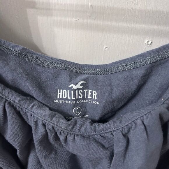 Hollister Women's Dark Blue Puff Sleeve Blouse - Picture 2 of 3